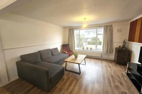 Trenchard Close, Chippenham photo 4