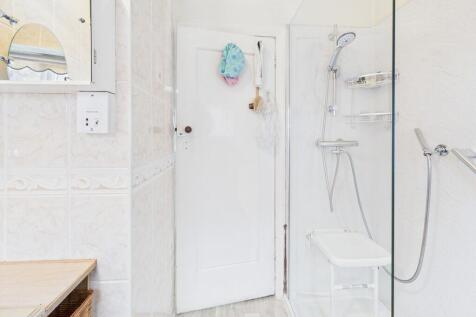 CAM02854G0-PR0352...