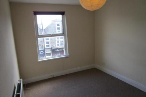 Living room 2.JPG