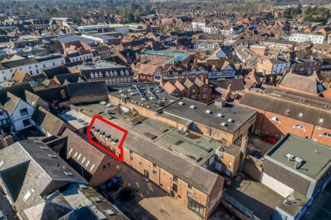 Henley Street Aerial-2 Red Line 1.jpg