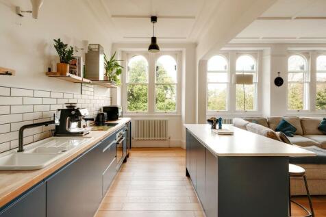 Kitchen/Sitting Room