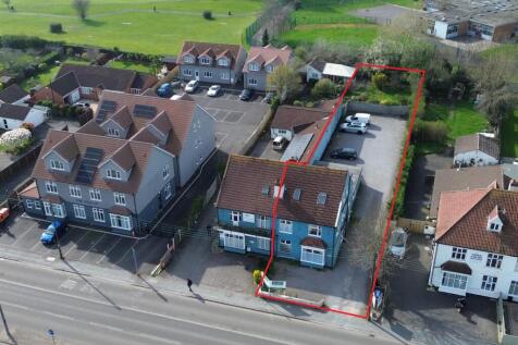 2 - Hotel for Auction, Gloucester Road, Patchway.j