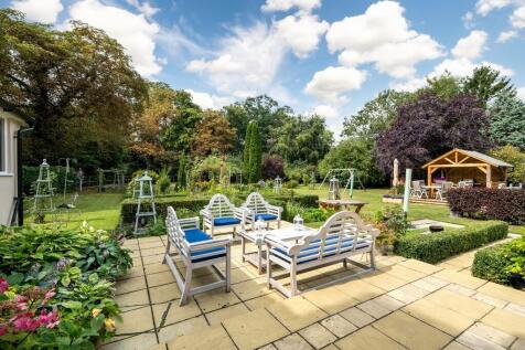 1440px-Elm Farm H...