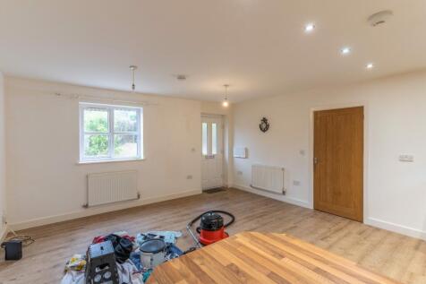 5a Forester Grove, Arleston photo 4
