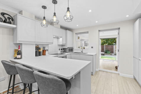 5 Kiln Croft Close, SL7 1US (LOW RES)-5