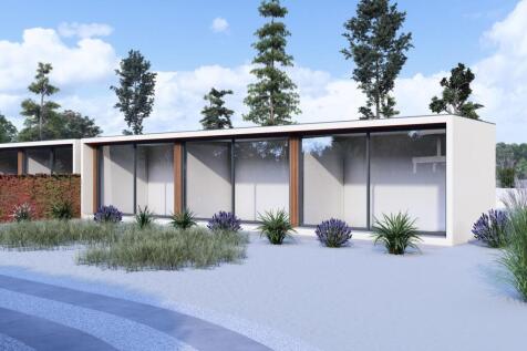 Modern 4-Bedroom Villa, Garden &amp; Pool, Aroeira