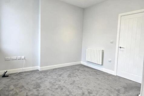 Park Road, Worsborough, S70 photo 3