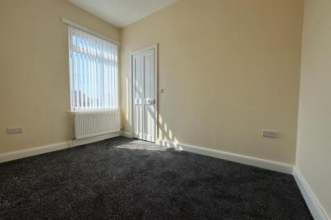 Bute Street, Stockton-on-tees photo 5