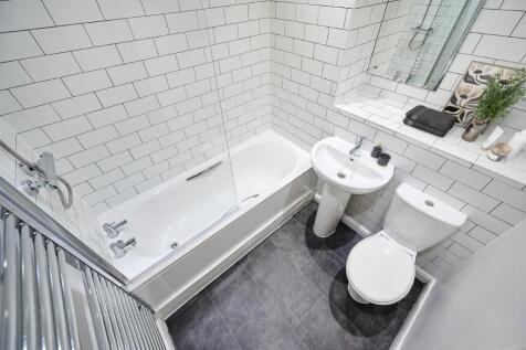Cross Heath Grove, Leeds, West Yorkshire, LS11 photo 4