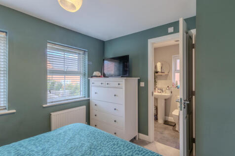 15 Dove Road (5 of 13)