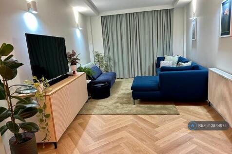 Bright Living Room With Modern Furnishings