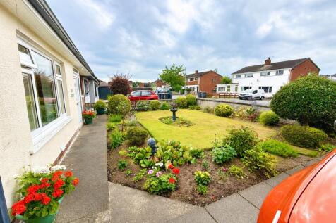 39 Mossdale, Heathhall, Dumfries, DG1 3RG - Braidw