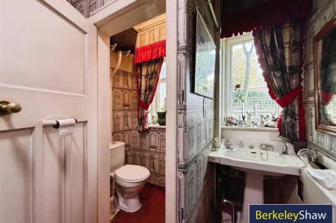 Downstairs Cloakroom