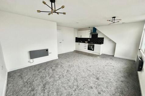 Lightning Estates are proud to present this Spaci