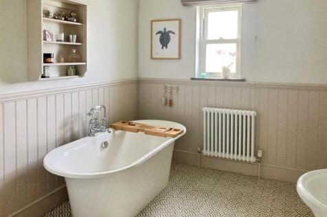 4ed2ecea-bath 202.jpg