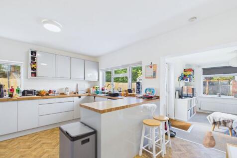 Open Plan Kitchen / Dining Room