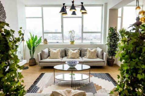 7th floor lounge