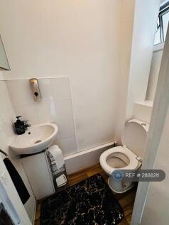 Arncliffe, Bracknell, RG12 photo 4
