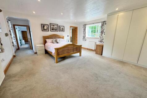 PHOTO-2025-08-15-07-23-53 (4).jpg