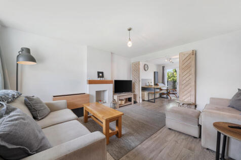 46 HERON CLOSE-14.jpg