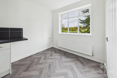 Crowder Road, Sheffield, S5 photo 4