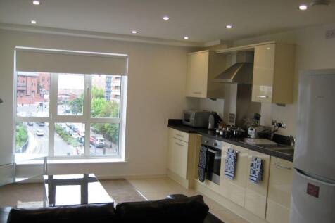 5th FLOOR HIVE LARGE STUDIO APARTMENT photo 4