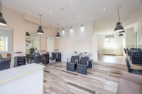 Hairdresser / Barber Shop to rent Image 4
