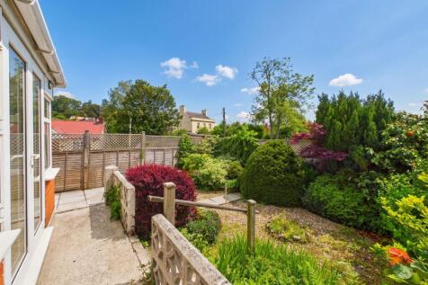 Meadow Gardens, Crediton, EX17 photo 4