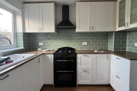Wakefield Close, Freshbrook, Swindon photo 4
