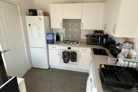 HAWKFINCH DRIVE, YEOVIL photo 3