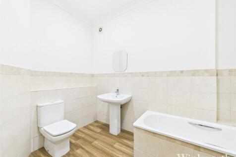 Drayton Green Road, London, W13 photo 4
