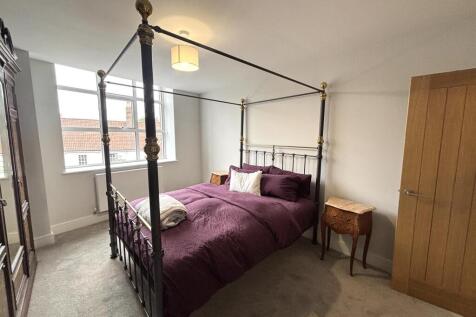 Church House Apartment photo 4