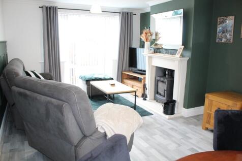 Lounge / Dining room