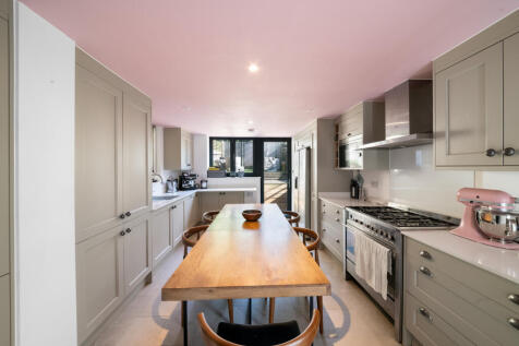 Highway Cottage, Reigate Hill, Reigate, Surrey photo 3