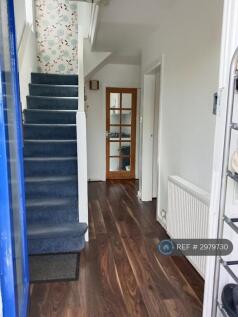 Cherry Lane, Sale, M33 photo 4