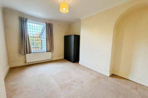 Flat  A  16 Calverley Lane, Horsforth photo 4