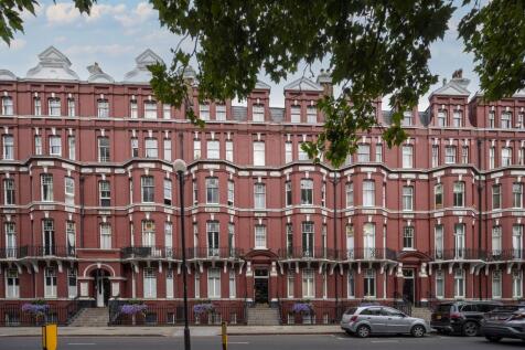London, NW1 - property photo