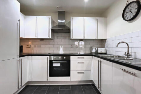Q2, Watlington Street, Reading, Berkshire, RG1 photo 4