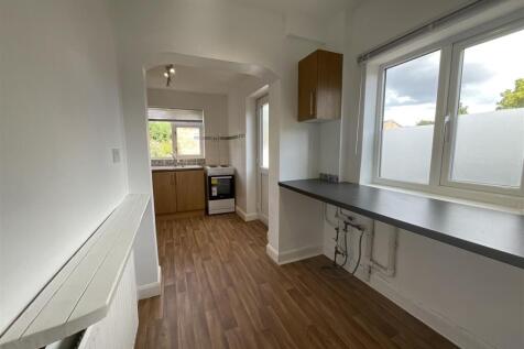Grange Drive, Glen Parva photo 3