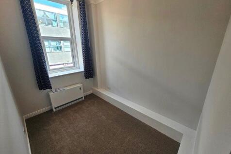 16b New Market Street, Ulverston photo 5