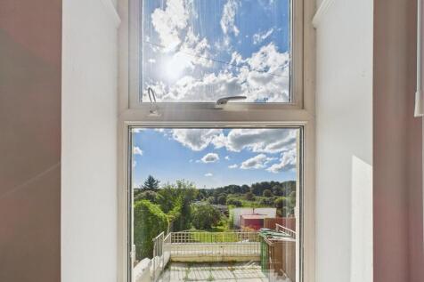 CAM02089G0-PR0573...