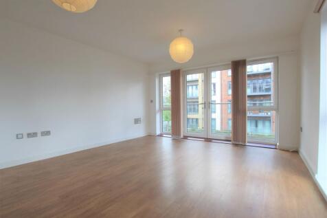 Pascal Mews, Oakgrove, MK10 photo 4