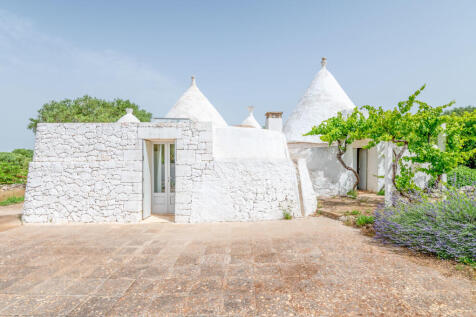 0022228-035_trullo_sessana_for_sale_ostuni_puglia_ital