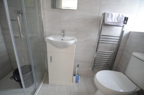 Russet drive bath...