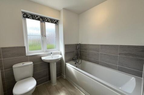 Barum Ware Way, Roundswell, Barnstaple, Devon, EX31 photo 4
