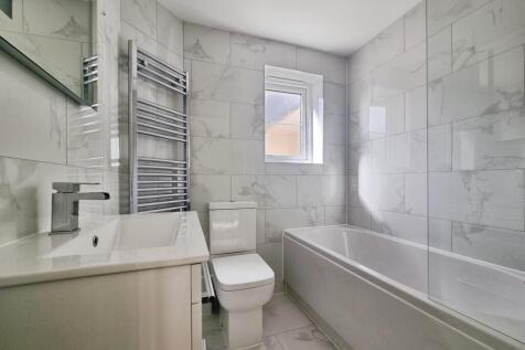 Century Road, Faversham, Kent, ME13 photo 4