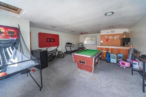 Outside Entertaining Space