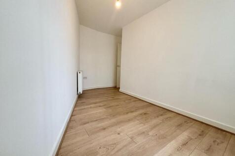 101b sicey bedroom 2.jpg