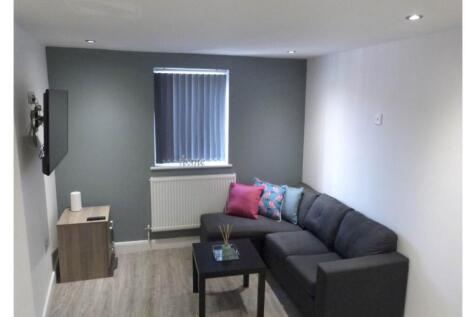 Apt 1 Lounge (1)