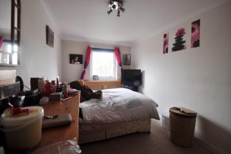 Cathedral Drive, Laindon photo 3